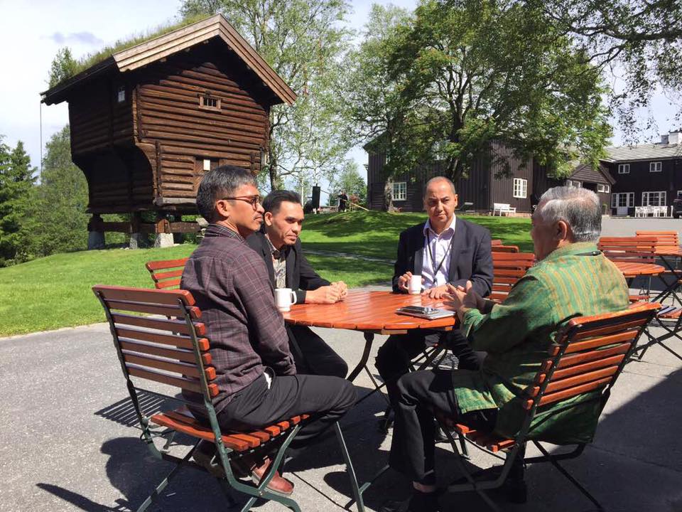 Aliansi Masyarakat Adat Nusantara - AMAN | Pernyataan Masyarakat Adat